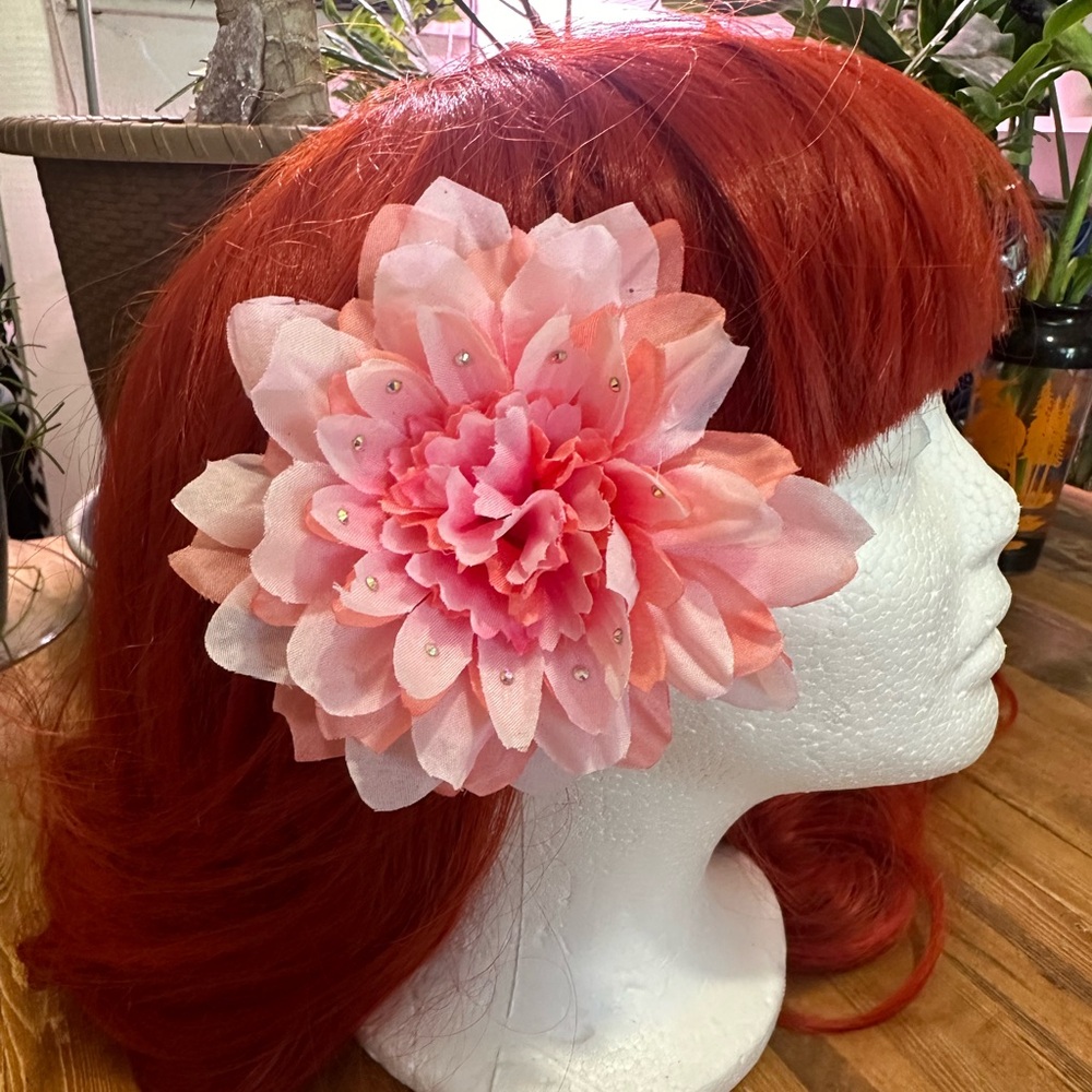 Flower hair clip